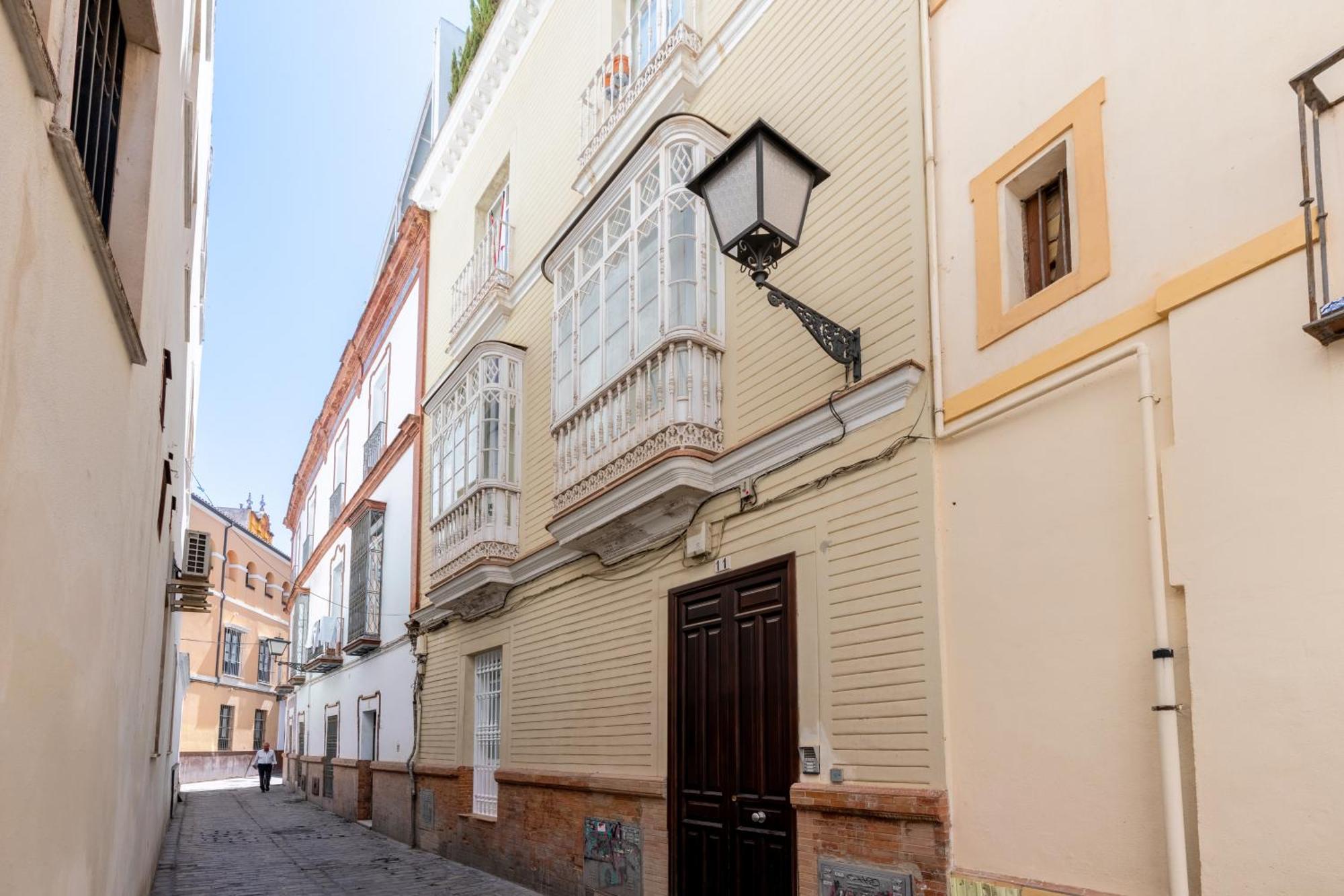 Apartamentos Rg Goyeneta Sevilla Exteriör bild